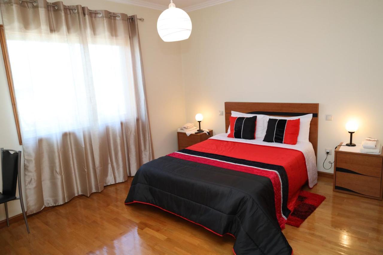 Porto Cruz House Hotel บีลาโนวาเดกายา ภายนอก รูปภาพ
