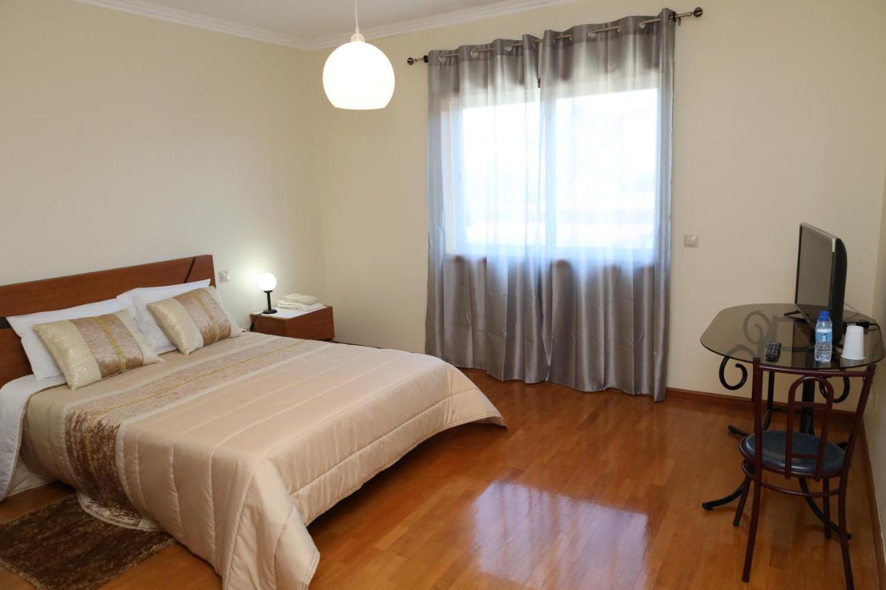 Porto Cruz House Hotel บีลาโนวาเดกายา ภายนอก รูปภาพ