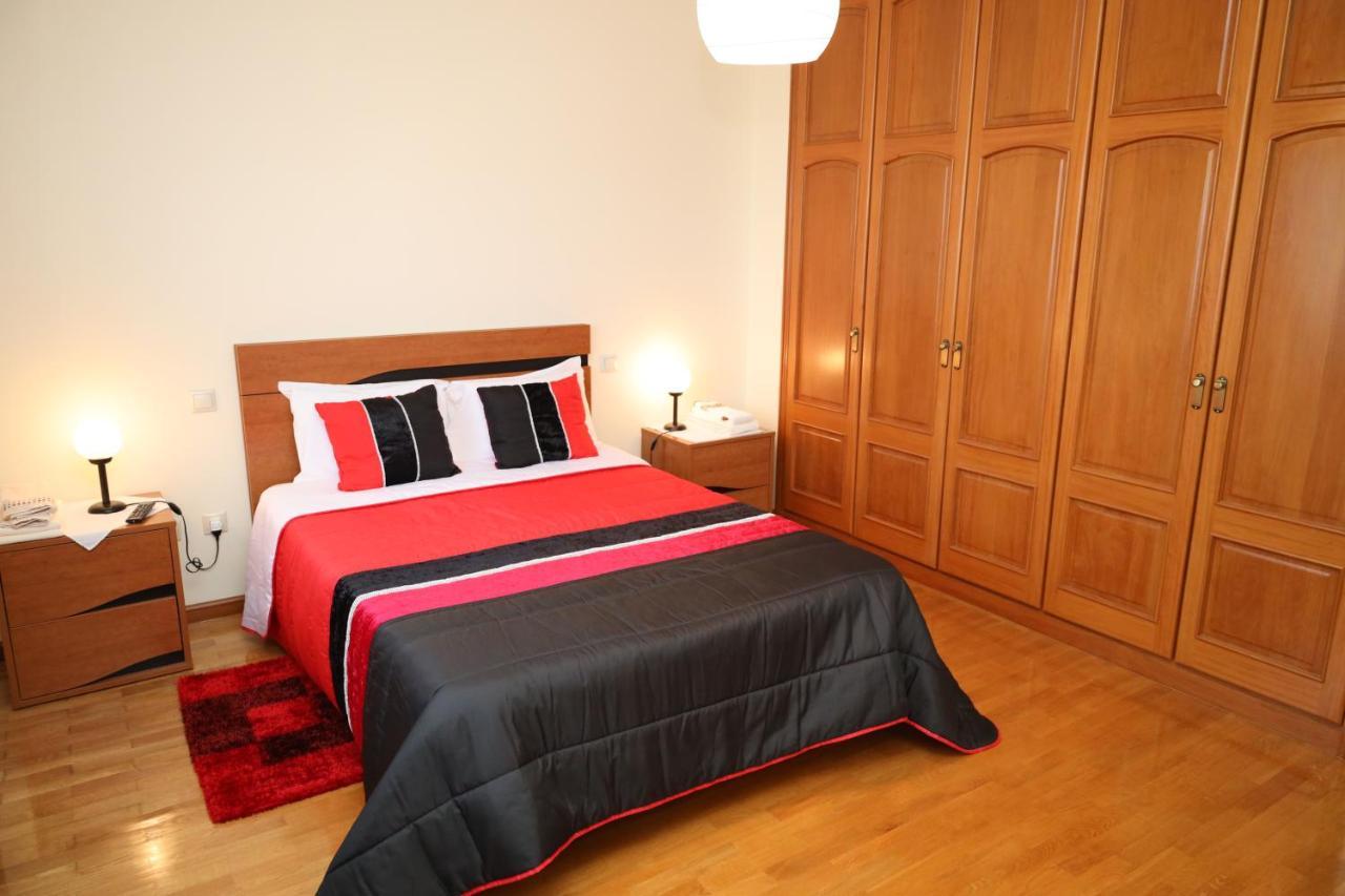 Porto Cruz House Hotel บีลาโนวาเดกายา ภายนอก รูปภาพ