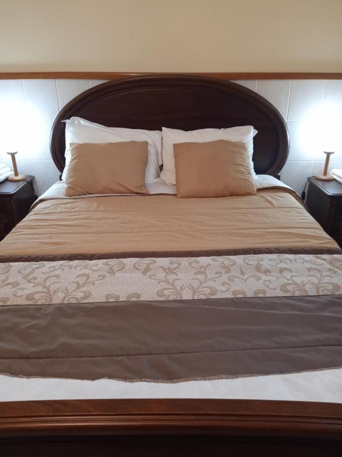 Porto Cruz House Hotel บีลาโนวาเดกายา ภายนอก รูปภาพ